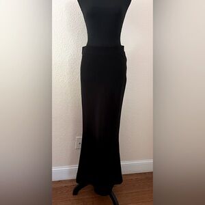 Jarbo Long Black Maxi Skirt Size 34 (US 4)